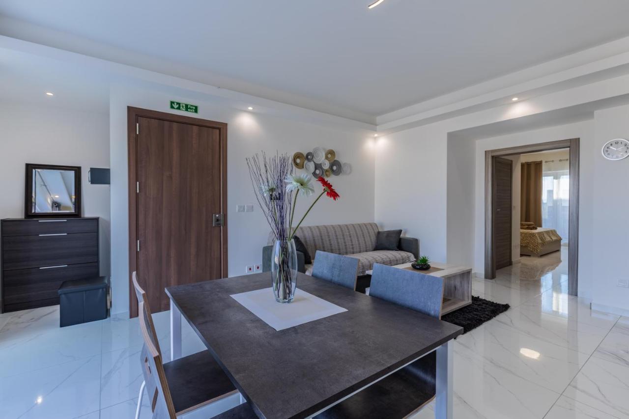 Terrace View- A Charming Two Bedrooms Penthouse Ac-Wifi Msida Eksteriør billede