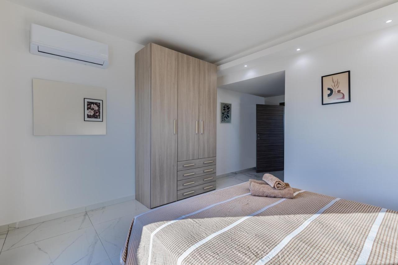 Terrace View- A Charming Two Bedrooms Penthouse Ac-Wifi Msida Eksteriør billede