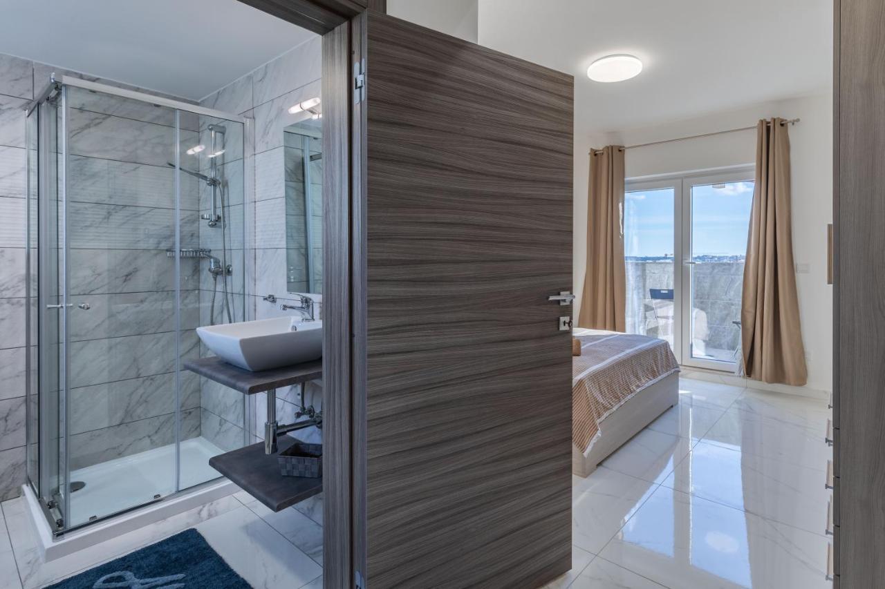 Terrace View- A Charming Two Bedrooms Penthouse Ac-Wifi Msida Eksteriør billede