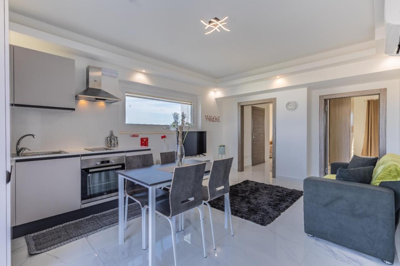 Terrace View- A Charming Two Bedrooms Penthouse Ac-Wifi Msida Eksteriør billede
